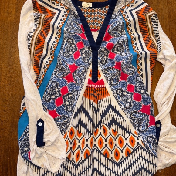 Anthropologie Patterned V-Neck Women Top size xs - Picture 2 of 5